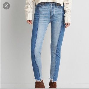 American Eagle mom jean